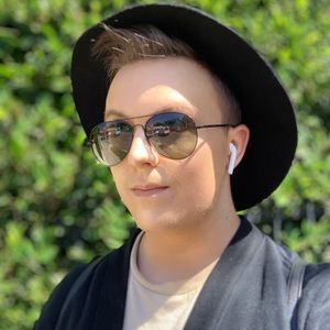 Meet your Posher, Calvin